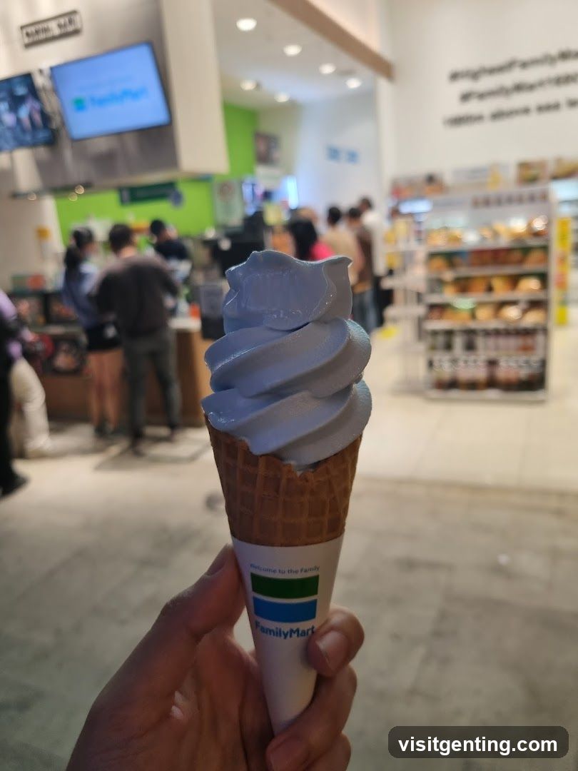 FamilyMart Interior
