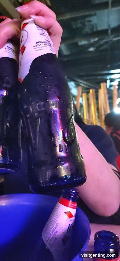 Beverage Scene at Indoor Venue