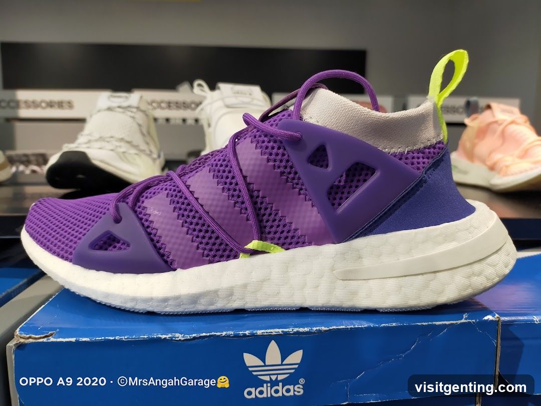 Adidas Shoe Display