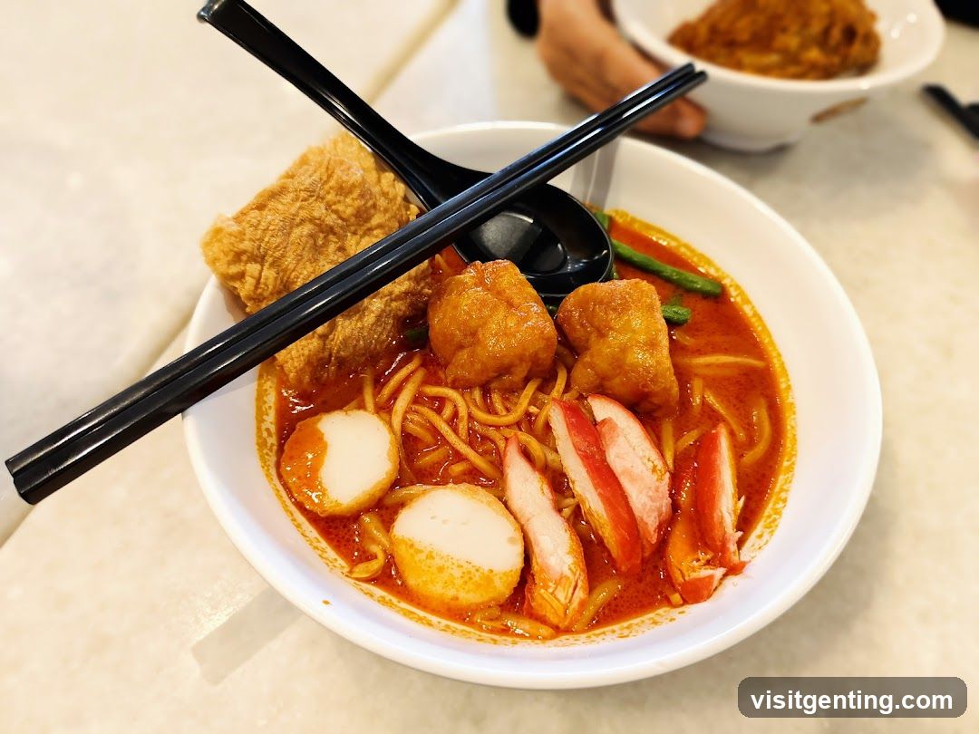 Lunch bowl with noodles and toppings