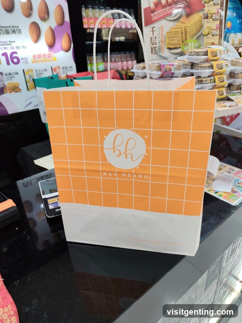 Ban Heang shopping bag at checkout counter