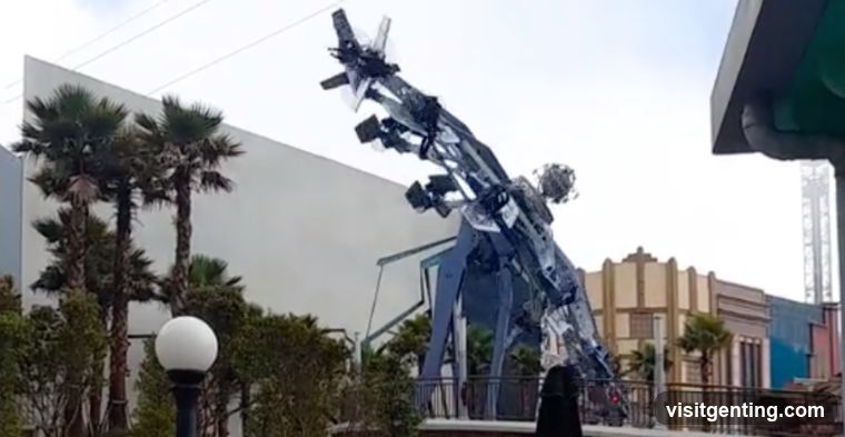 Outdoor attraction structure