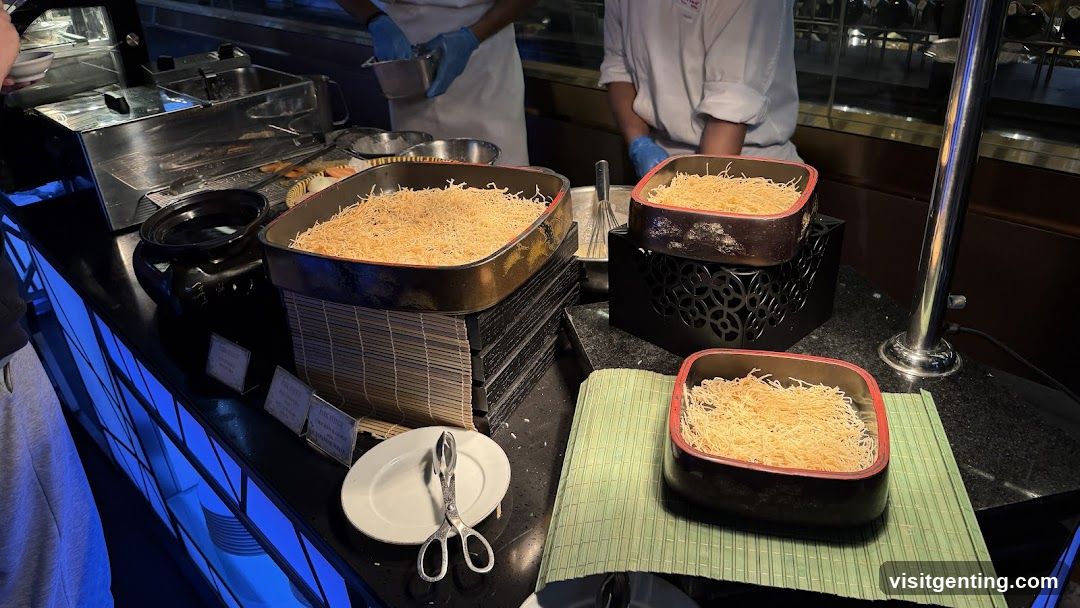 Restaurant buffet station