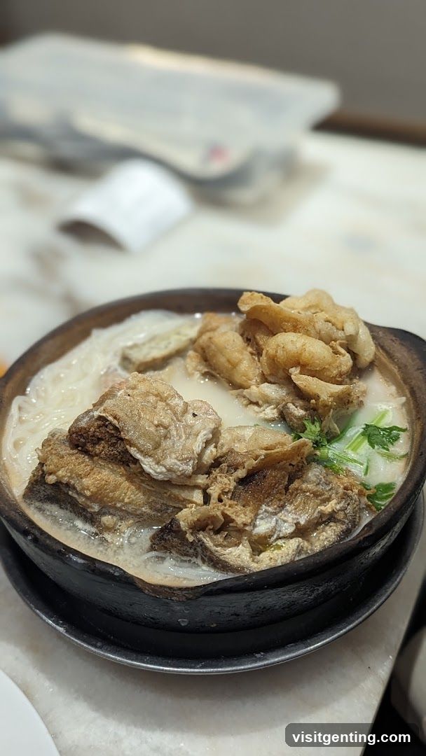 Food dish in ceramic bowl
