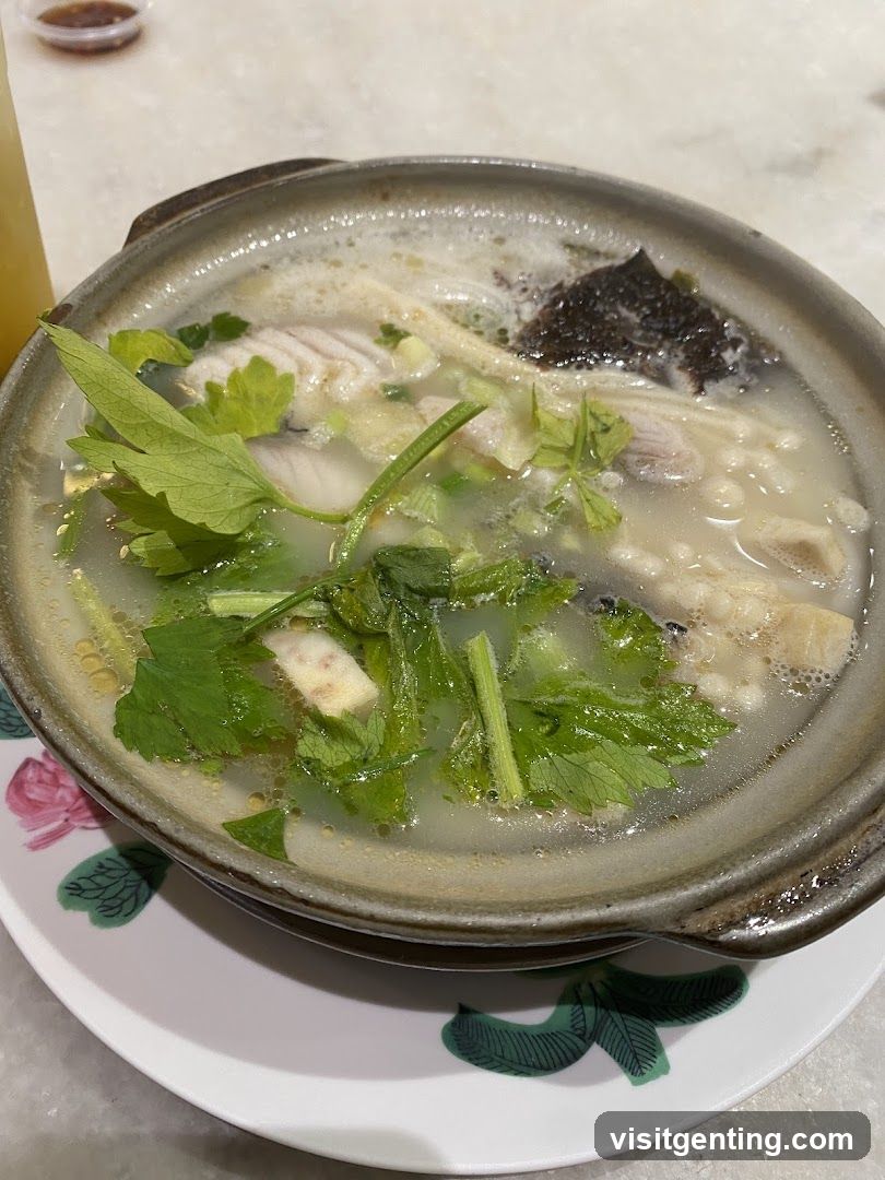 Food dish in ceramic bowl