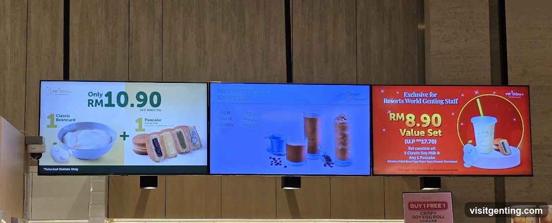 Digital Menu Boards at a Beverage Shop