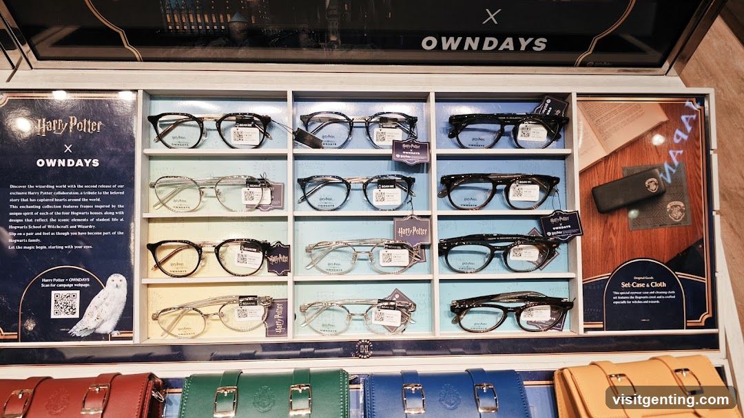 Harry Potter x OWNDAYS Collection Display