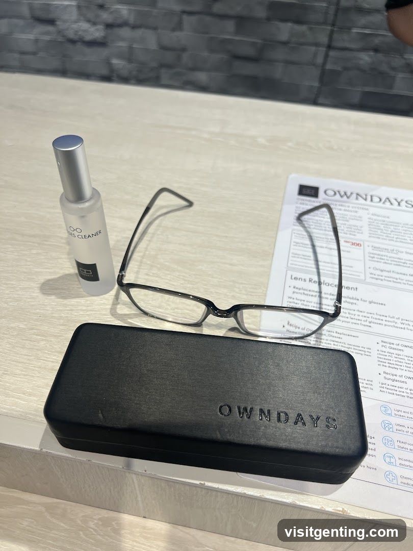 OWNDAYS Product Display