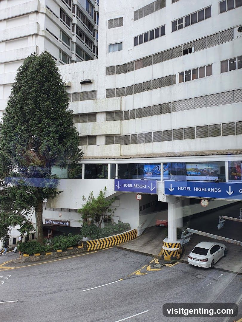 Hotel Highlands Entrance