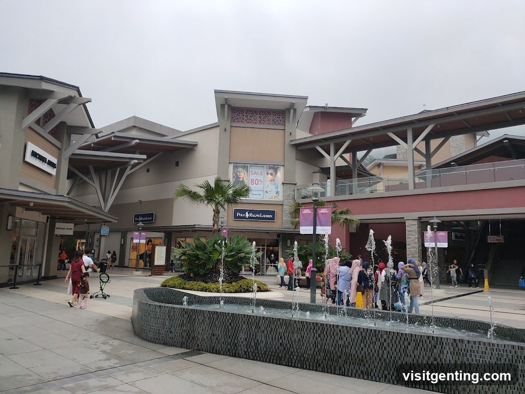 Outdoor shopping plaza entrance