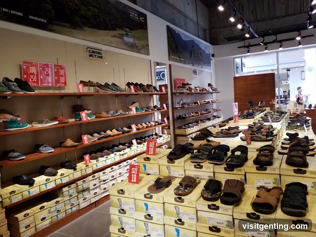 Camel Active Shoe Store Interior