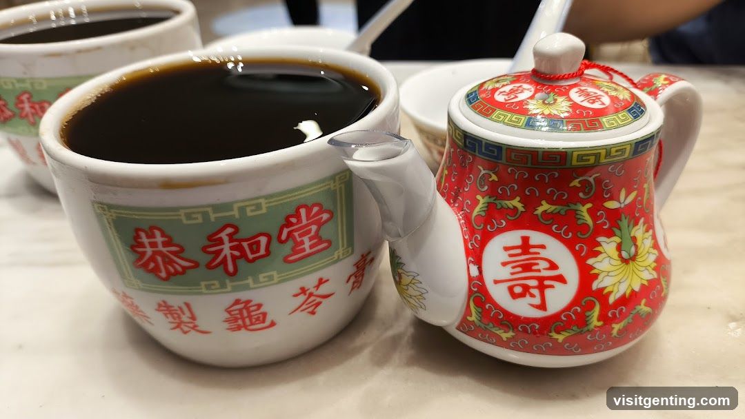 Tea set at a restaurant