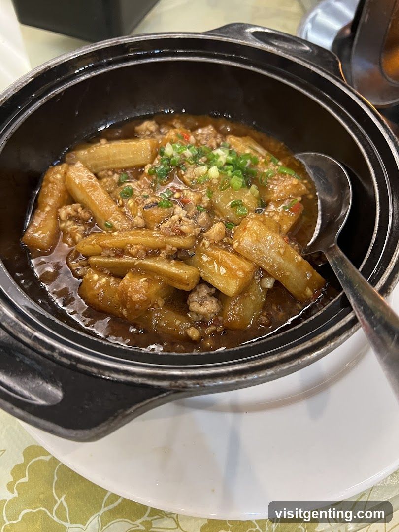 Food dish in ceramic pot
