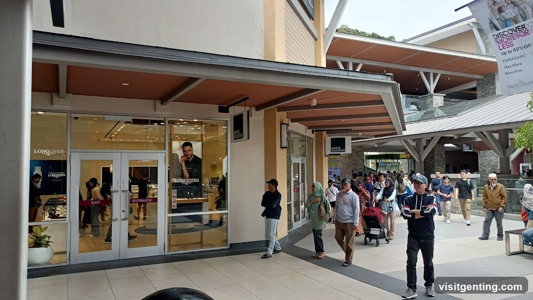 Longines Store Entrance
