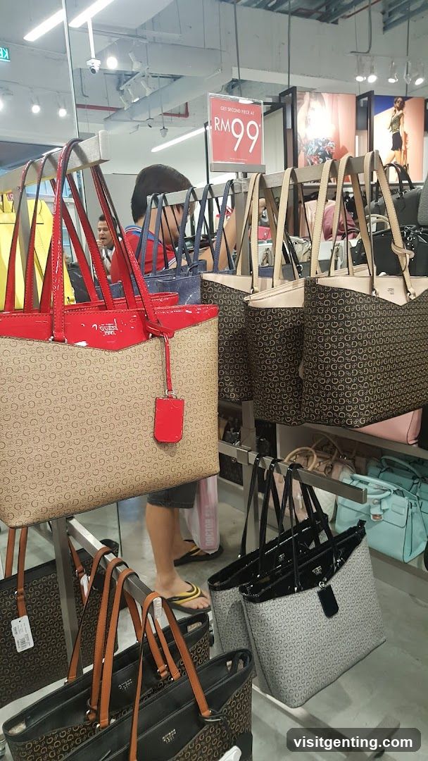 Retail Bag Display