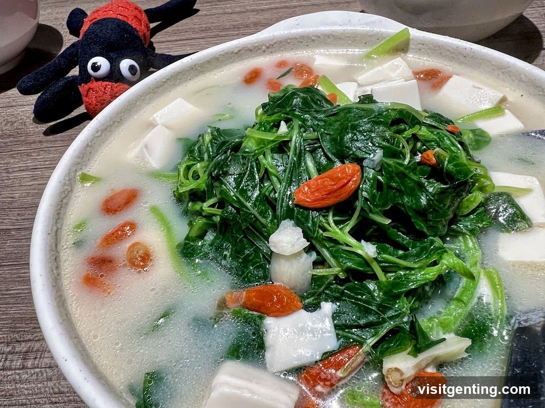 Wanhoi Yamch'a 云海小聚