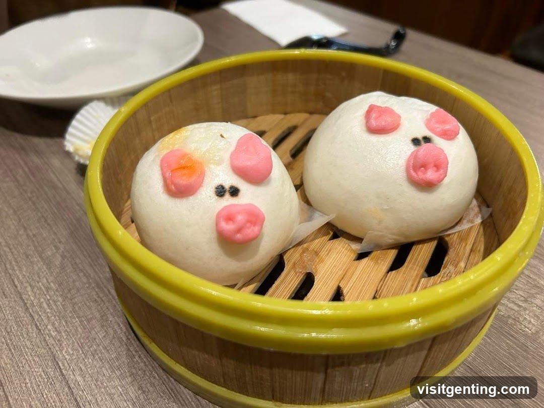 Pig-shaped dumplings in bamboo steamer