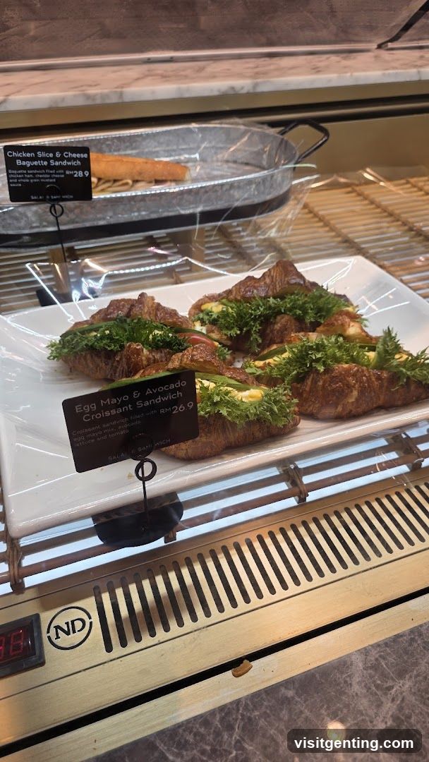 Food Display in Retail Counter