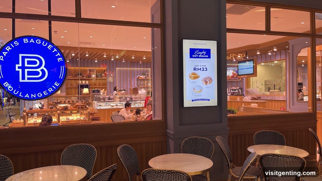 Paris Baguette Boulangerie storefront