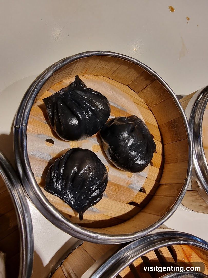 Steamed Dumplings in Bamboo Steamer