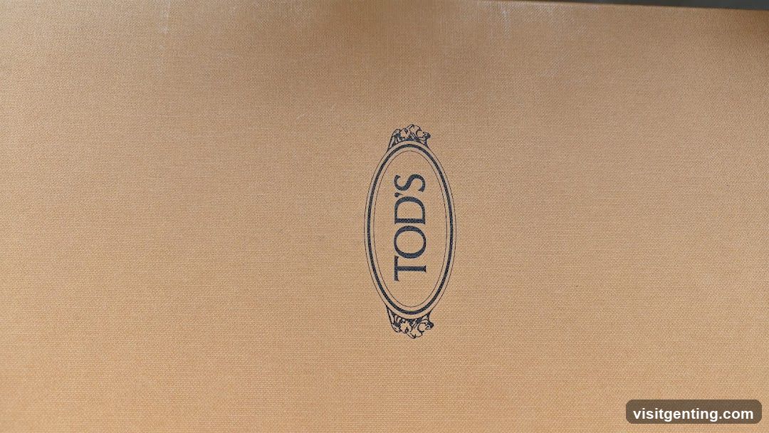 Tod's branded box