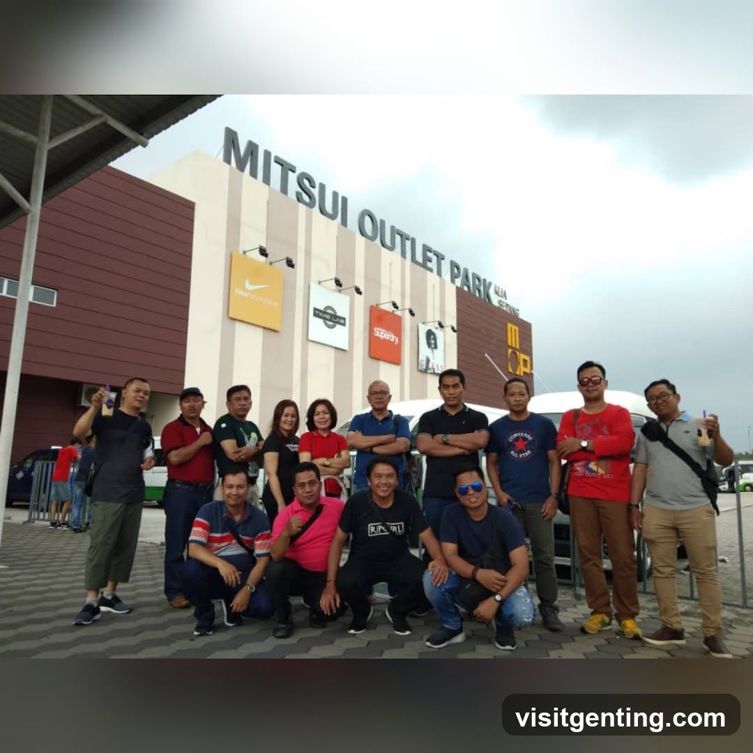 Group photo at Mitsui Outlet Park