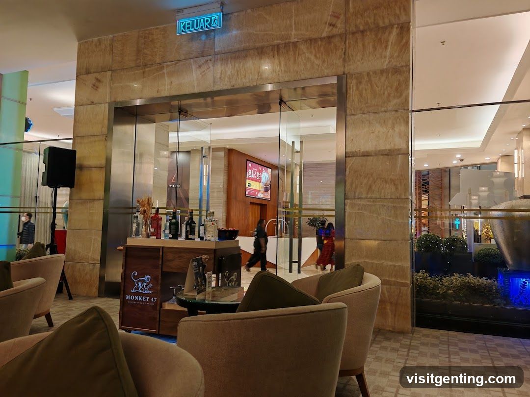 Interior lounge area of a shopping mall