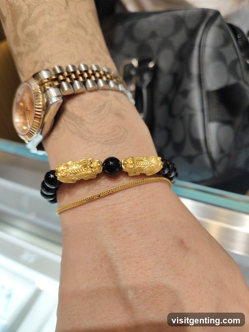 Handwear Display