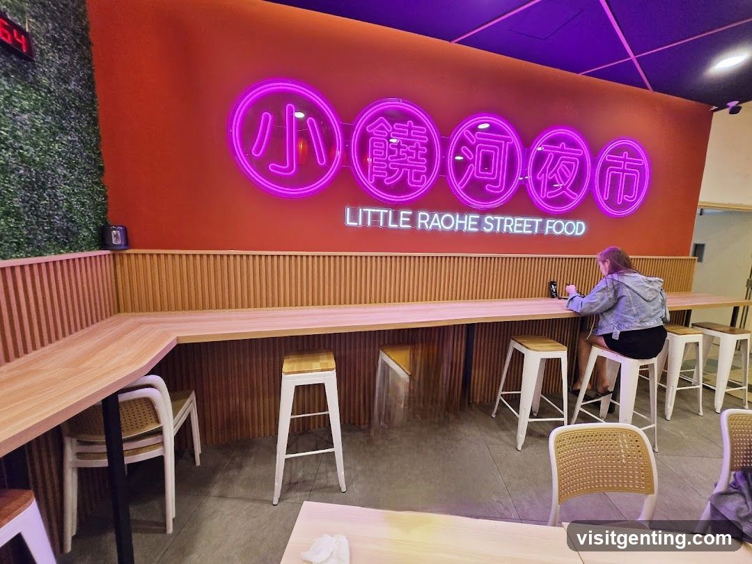 Little Raohe Street Food Interior