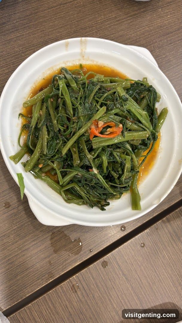 Stir-fried greens dish