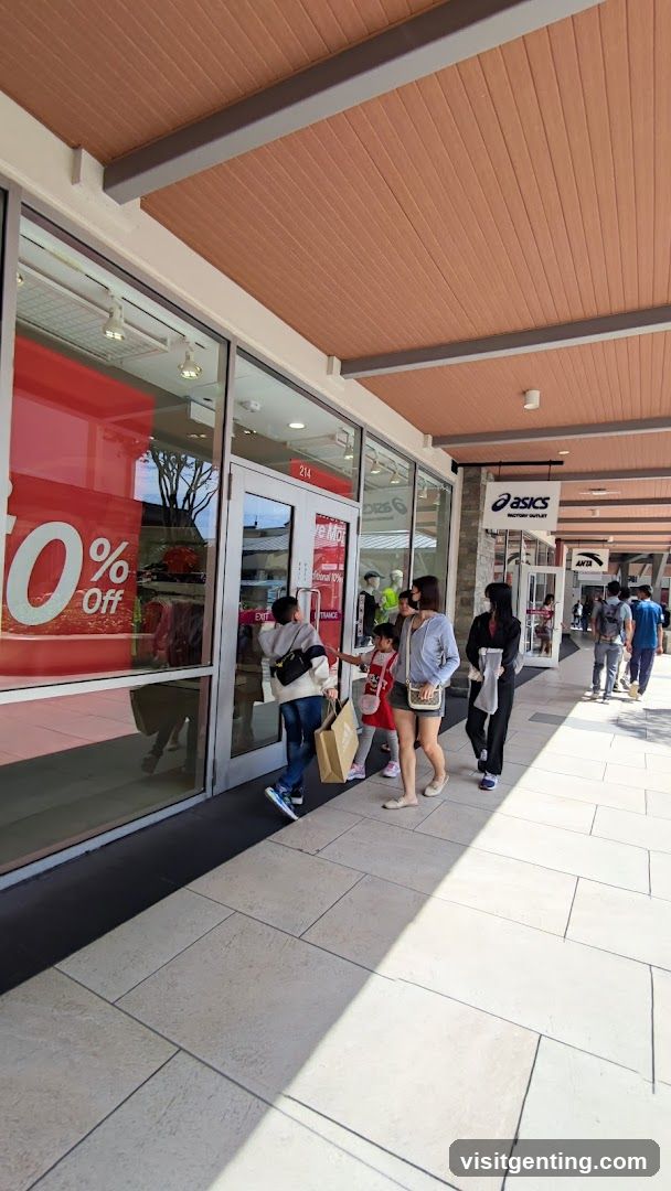 ASICS Factory Outlet