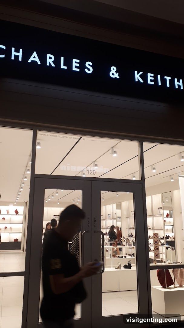 CHARLES & KEITH