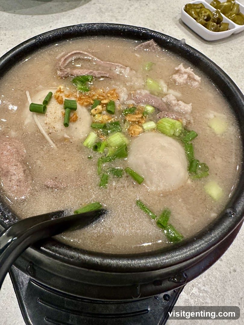Congee with Meatballs and Sliced Pork