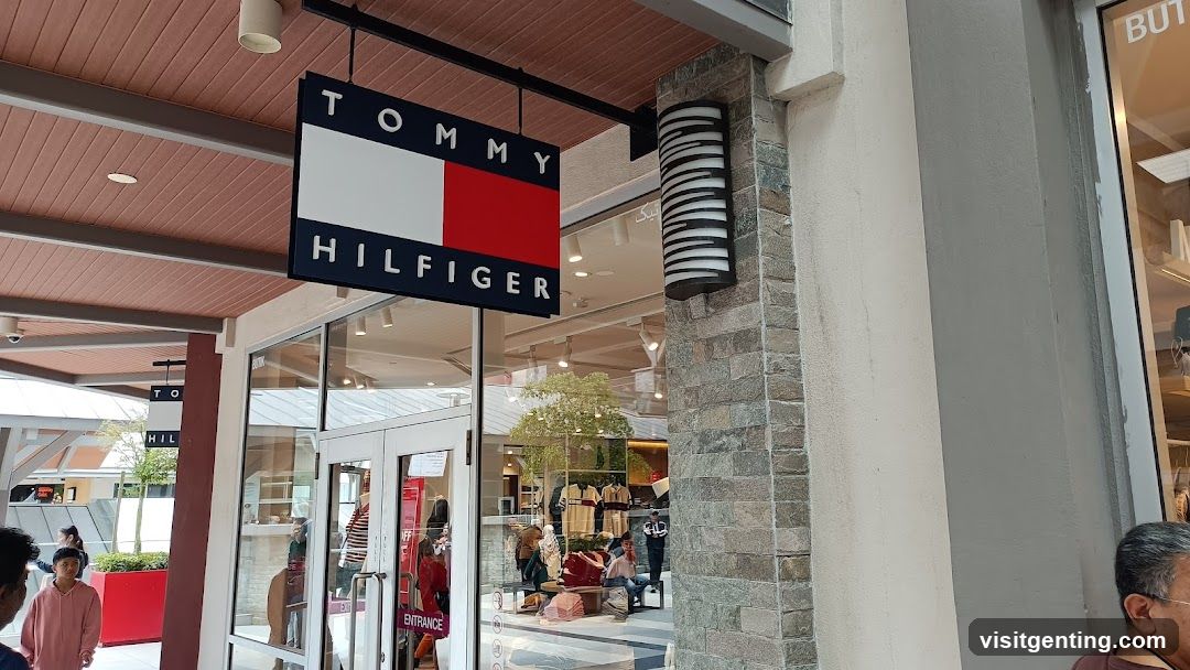 Tommy Hilfiger Storefront