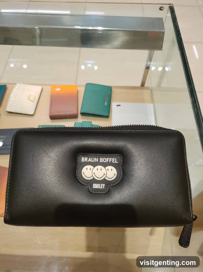 Braun Buffel Smiley Wallet