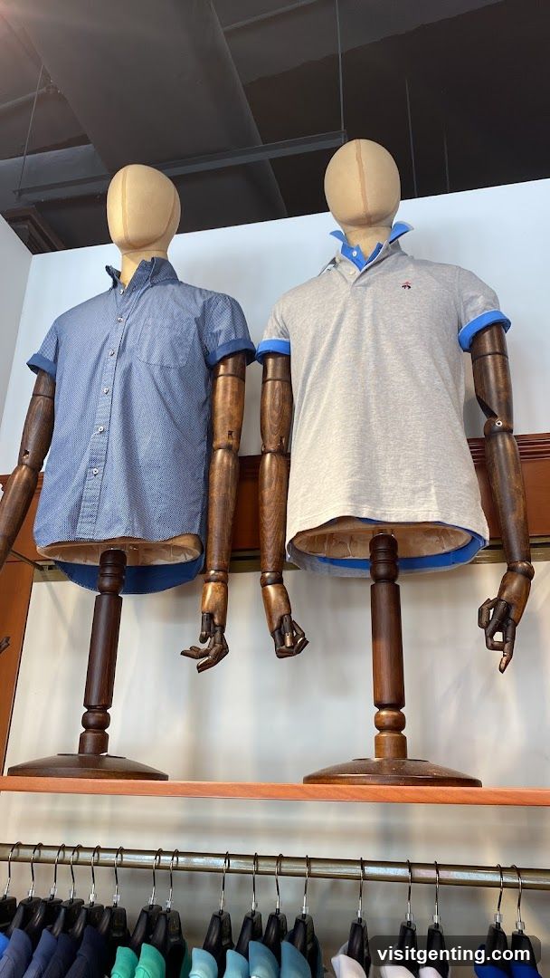 Mannequins in a clothing store