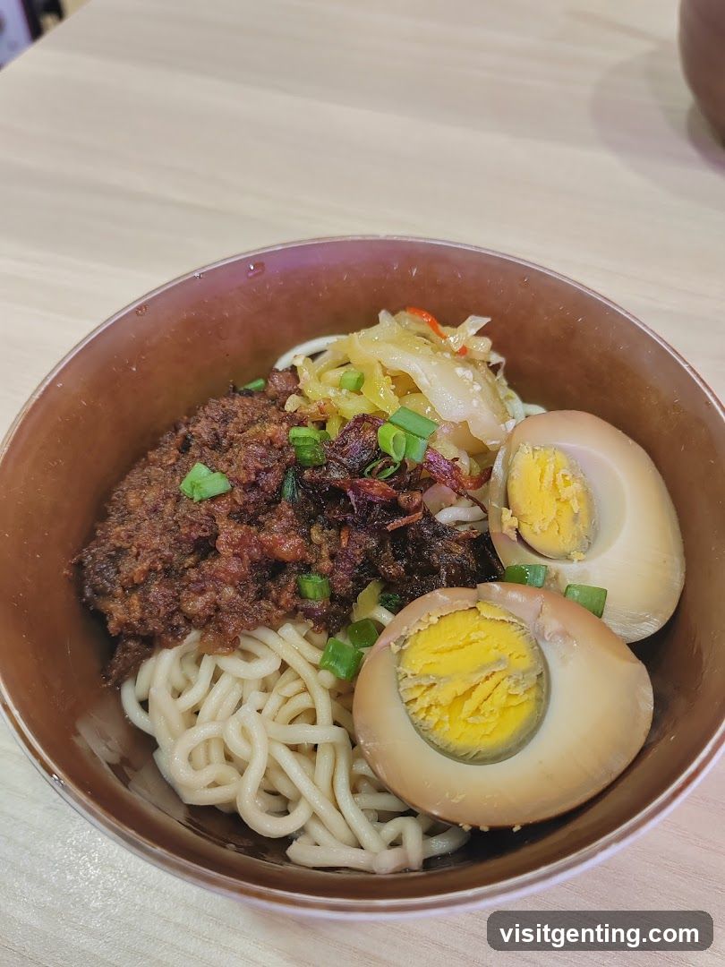 Noodles with Meat and Eggs