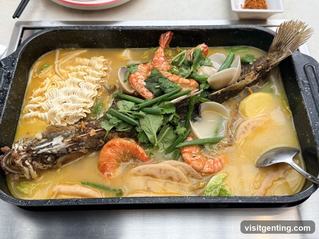 Seafood Pot with Noodles