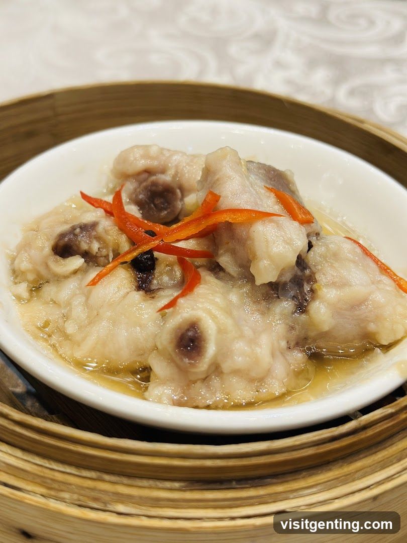 Dumplings in Bamboo Steamer