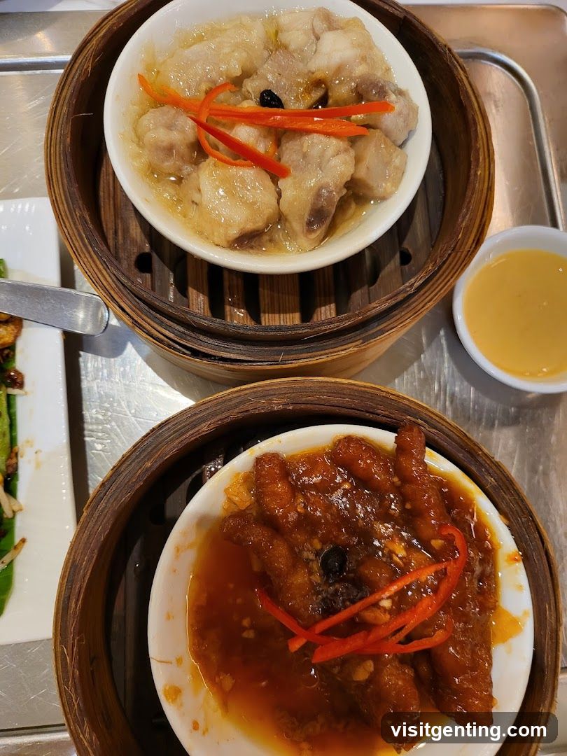 Dumplings and Chicken Feet in Bamboo Steamers