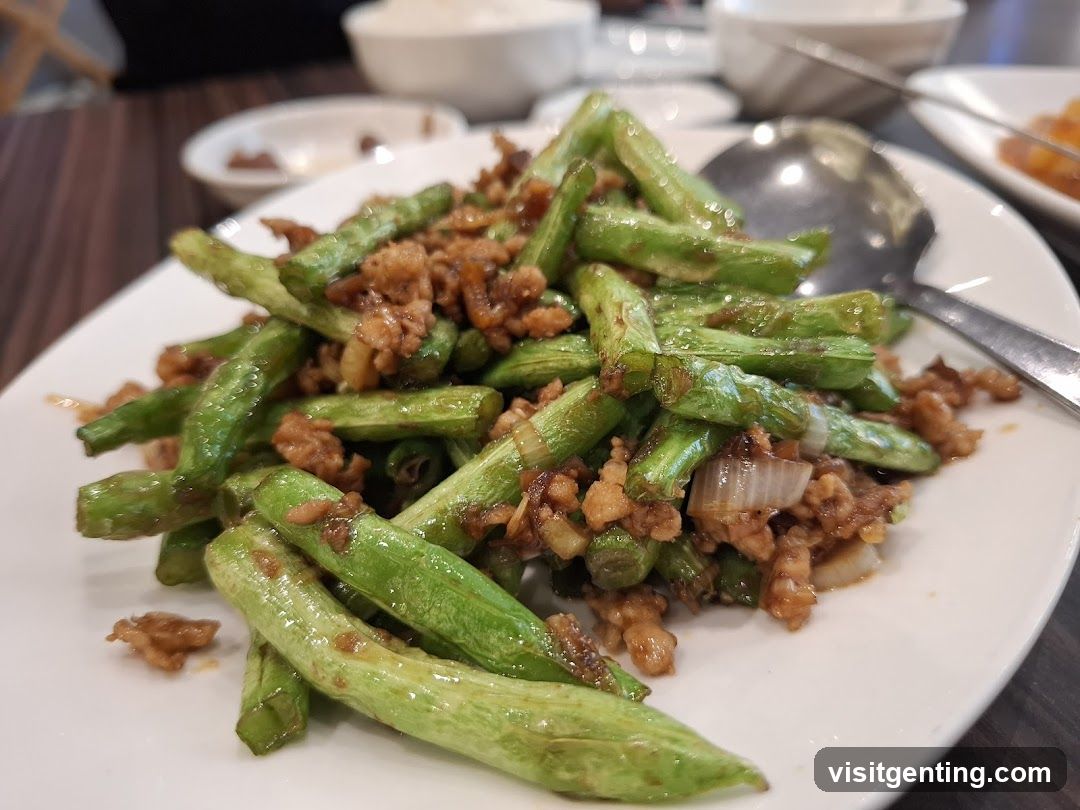 Stir-fried green beans with minced meat