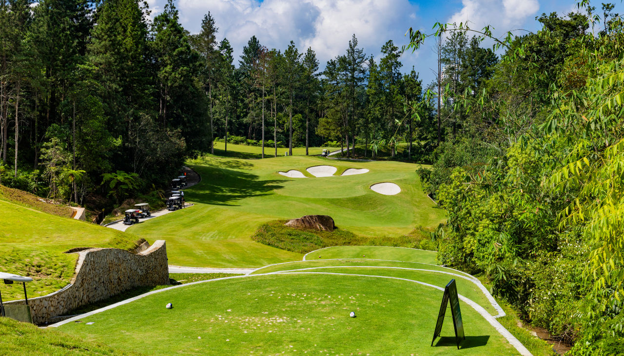 Resorts World Awana Golf Course Reopens: A Redesigned 18 Holes at 3,100 Feet Above Sea Level