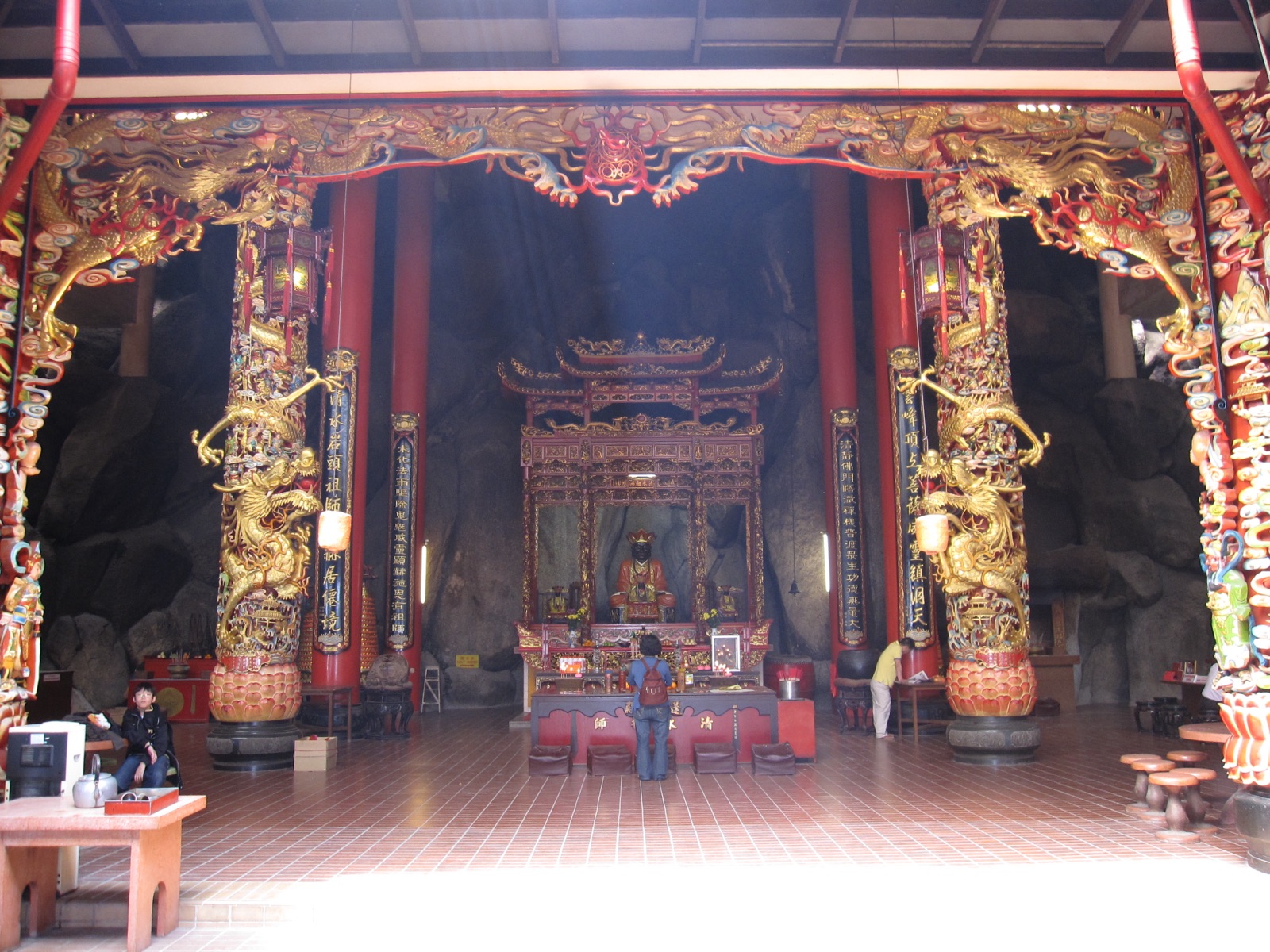 Kuil Gua Chin Swee (清水岩庙)